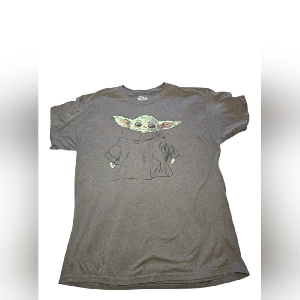 Used, Large Mens Star Wars Gray T-Shirt with Baby Yoda Aka Groku